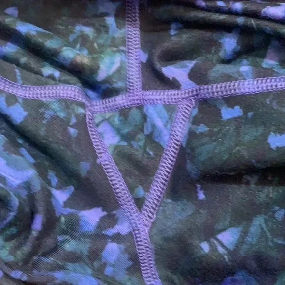 Lululemon wonder under crop 11 - Picture 9 of 10